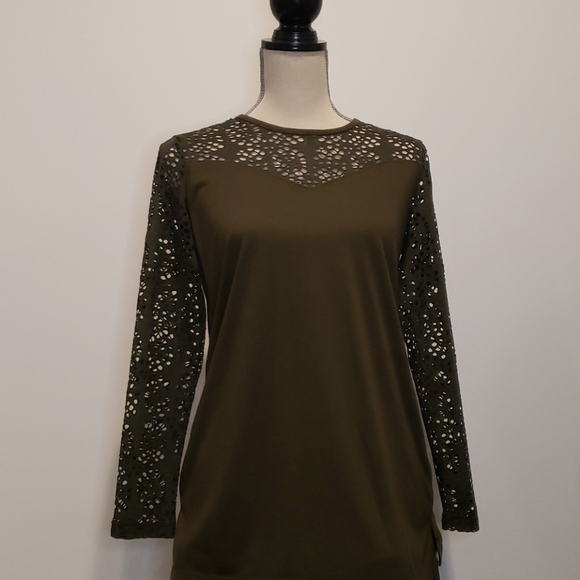 FREE with Purchase 𝅺NWT SIMPLY NOELLE net mesh clavicle/arms shirt - Picture 1 of 7